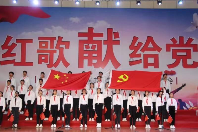 传说张杰和谢娜离婚了，是否是真的？游戏画面